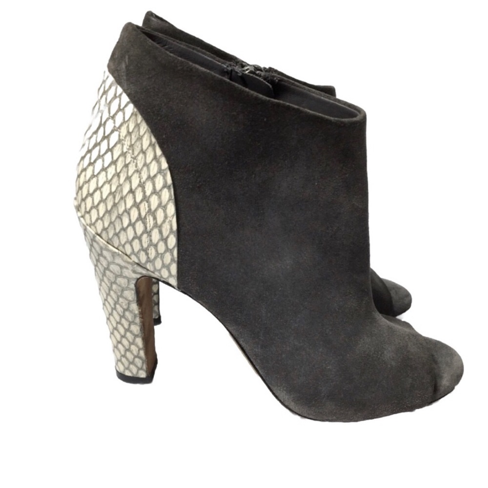 Vince gray snakeskin peep toe heeled booties. Size 6.